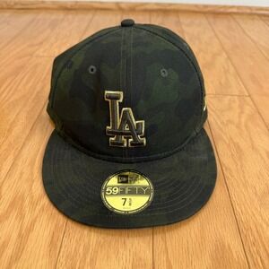 New Era Los Angeles Dodgers Camo 59FIFTY Fitted Hat Size 7 5/8‎ Baseball Cap